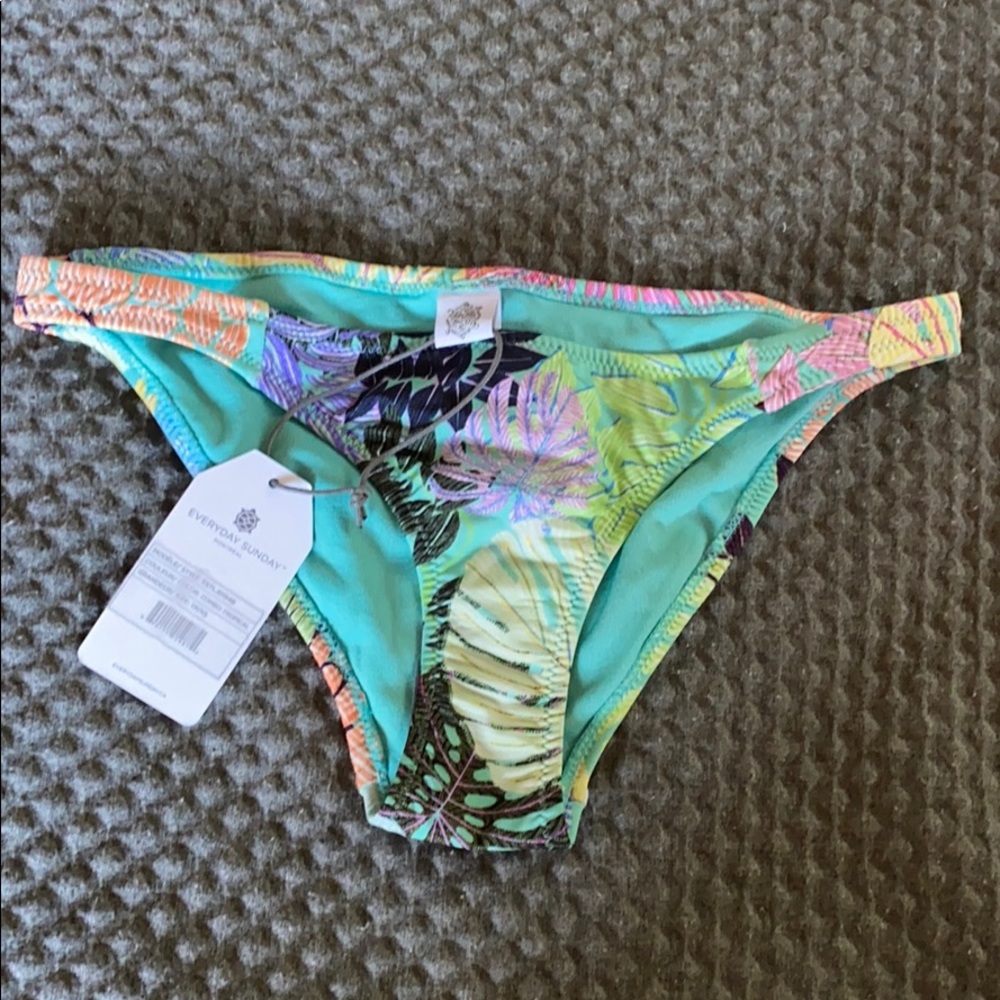 Everyday Sunday bikini 👙 bottoms